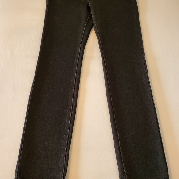 Selling Women's Black Skinny Jeans - Picture 2 of 9